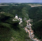 Hrad Karlštejn - letecký pohled